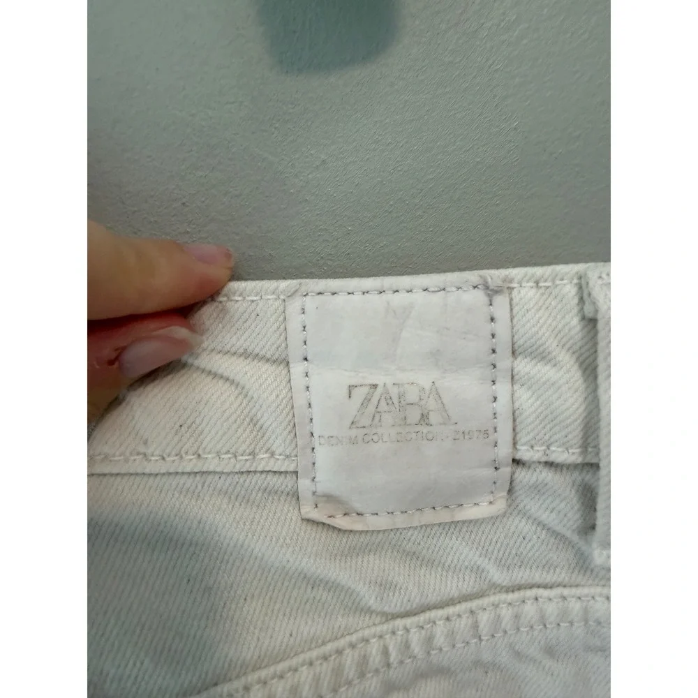 Zara Z1975 High Waist Straight Leg Jeans Ecru White Frayed Hem Size 10